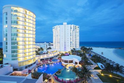 Reflect Krystal Grand Cancun