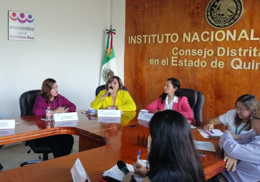 Enseñan a detectar falsas actas de nacimiento en Quintana Roo