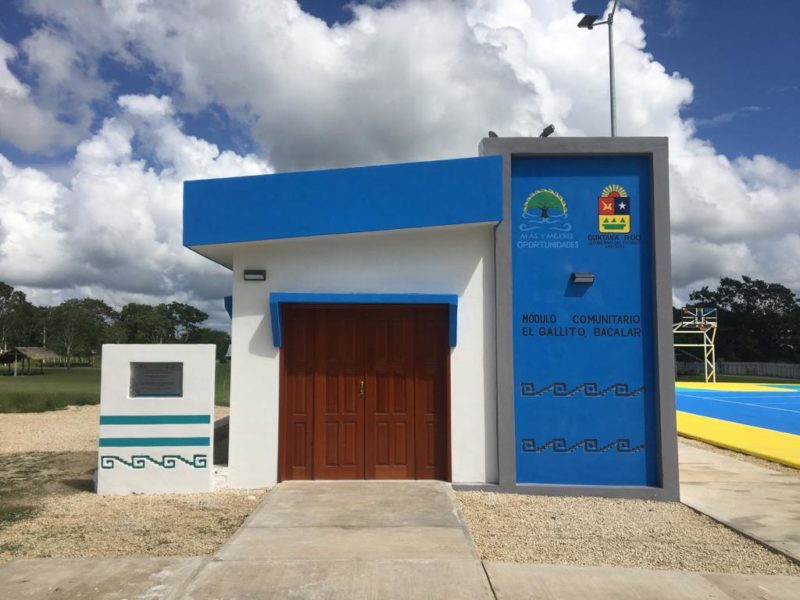 Entregan modulo comunitario y cancha de usos múltiples en El Gallito, Bacalar