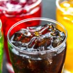 Tomar bebidas azucaradas reduce protección contra males cardíacos