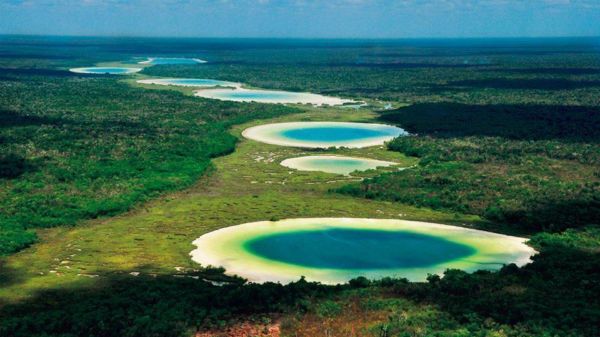 Síijil Noh Há: Hermosa laguna y cenote en