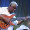 Rinde Latin Grammy homenaje a Abraham Laboriel