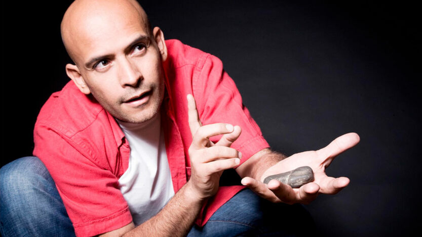 Odin Dupeyron en Cancún presentando "¡A Vivir!"; dará dos funciones en Teatro Álamos
