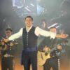 Carlos Rivera conquista Cancún en una noche llena de nostalgia, mariachi y momentos inesperados