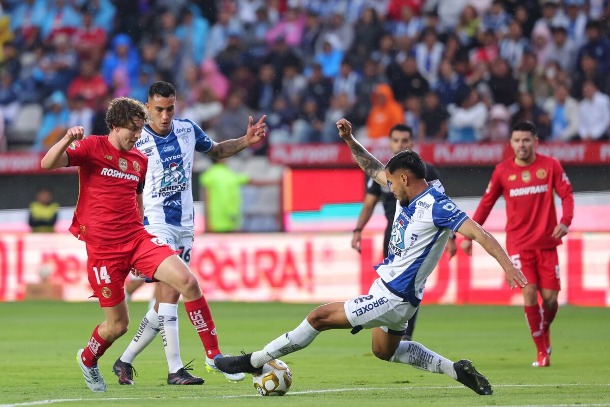 Pachuca vence 2-0 a Toluca y avanza a semifinales del Clausura 2026