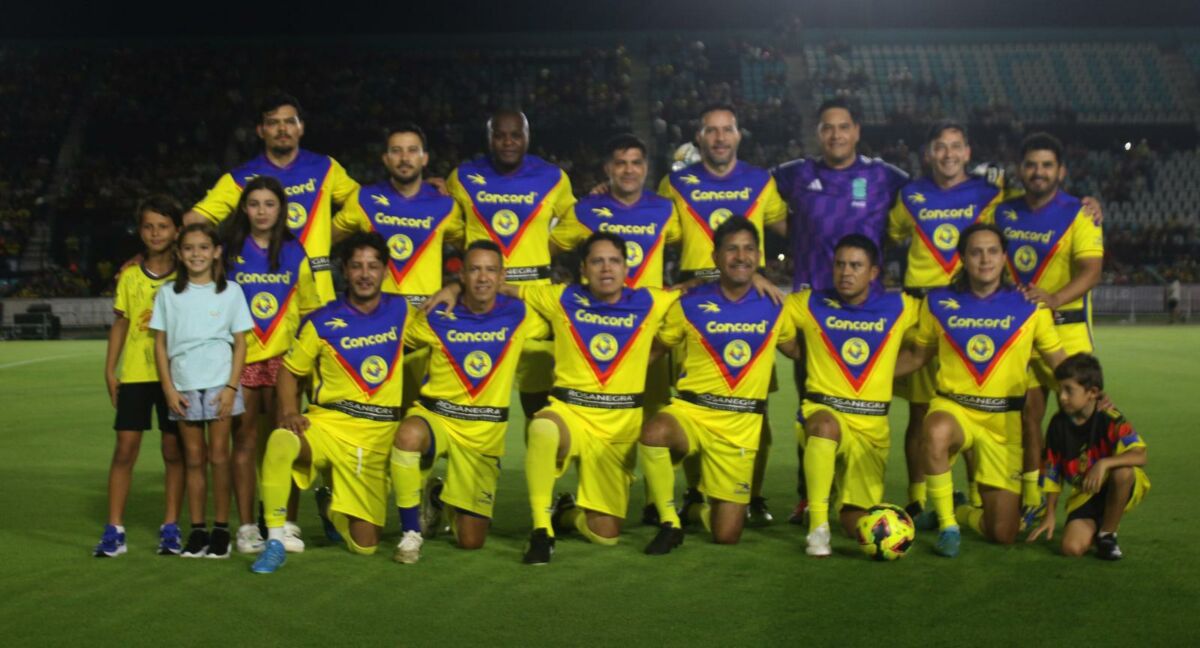 Clásico de Leyendas en Cancún termina en empate y con las tribunas como protagonistas