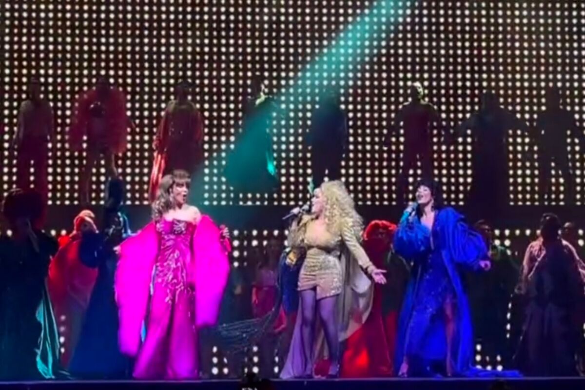 Belinda, Danna y Mariana Treviño conquistan el Auditorio Nacional en Mentiras All Stars