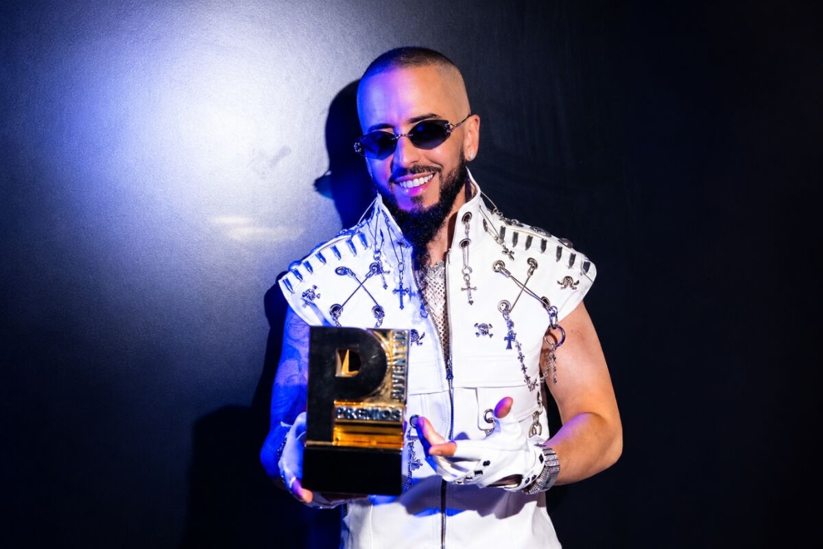 Reconocen a Yandel como “Agente de Cambio” en Premios Juventud 2026